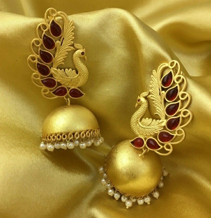 55 Beautiful Gold jhumka earring designs Tips on Jhumka